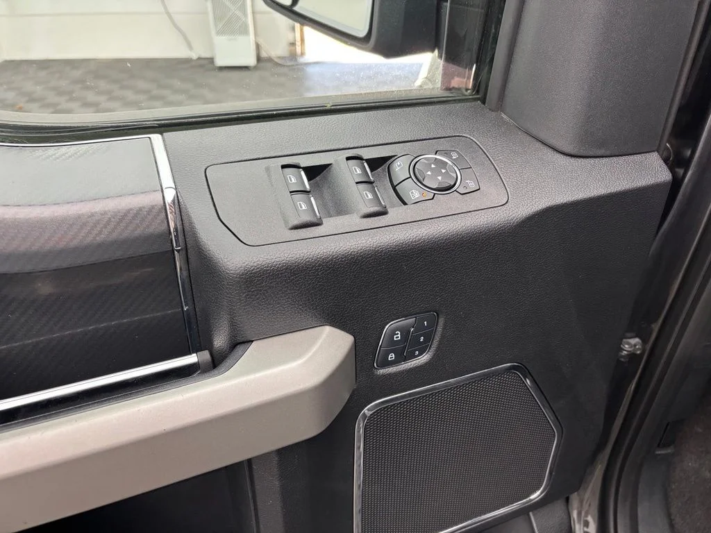 Used 2018 Gray Ford Lariat image 17