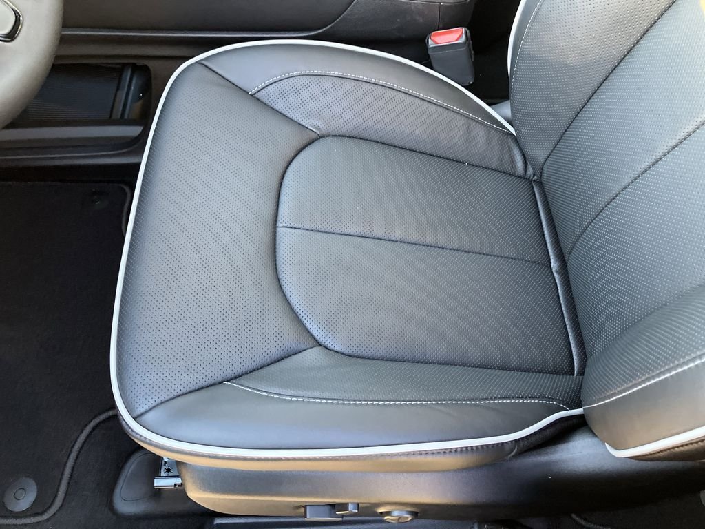 2026 Chrysler Pacifica Limited - Photo 33