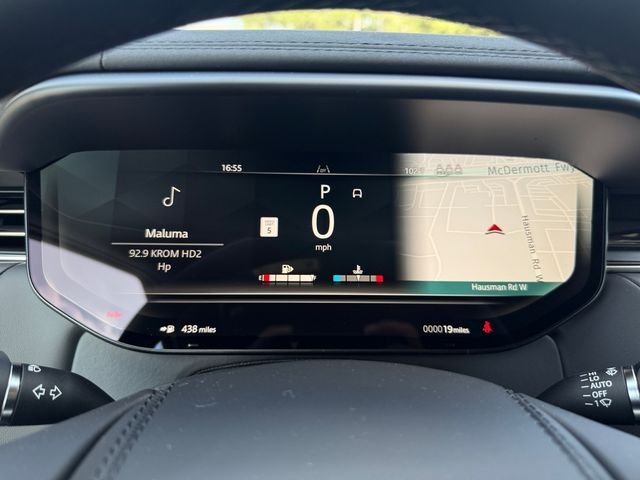 New 2026 Fuji White Land Rover Dynamic SE image 14