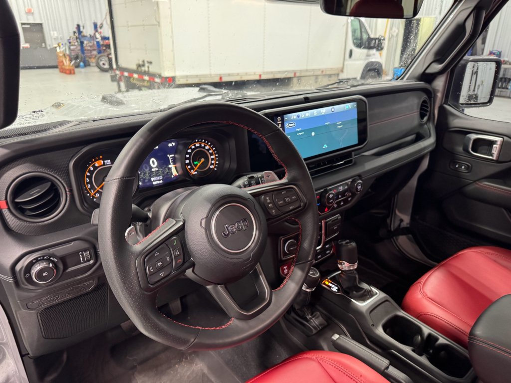 Used 2024 Silver Zynith Clearcoat Jeep Rubicon 392 image 4