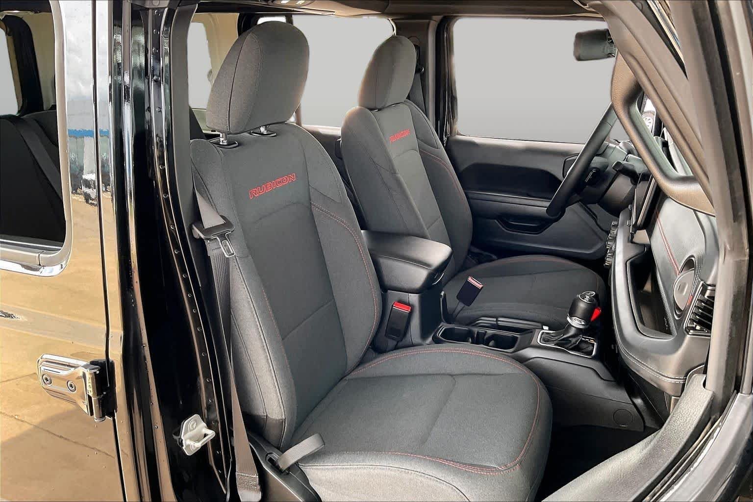 Used 2025 Black Clearcoat Jeep Rubicon image 9