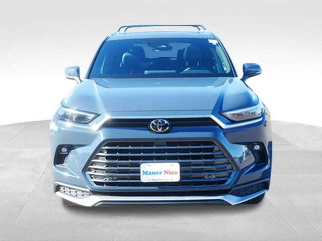 Used 2024 Toyota Grand Highlander Limited with VIN 5TDADAB55RS004921 for sale in Anoka, Minnesota