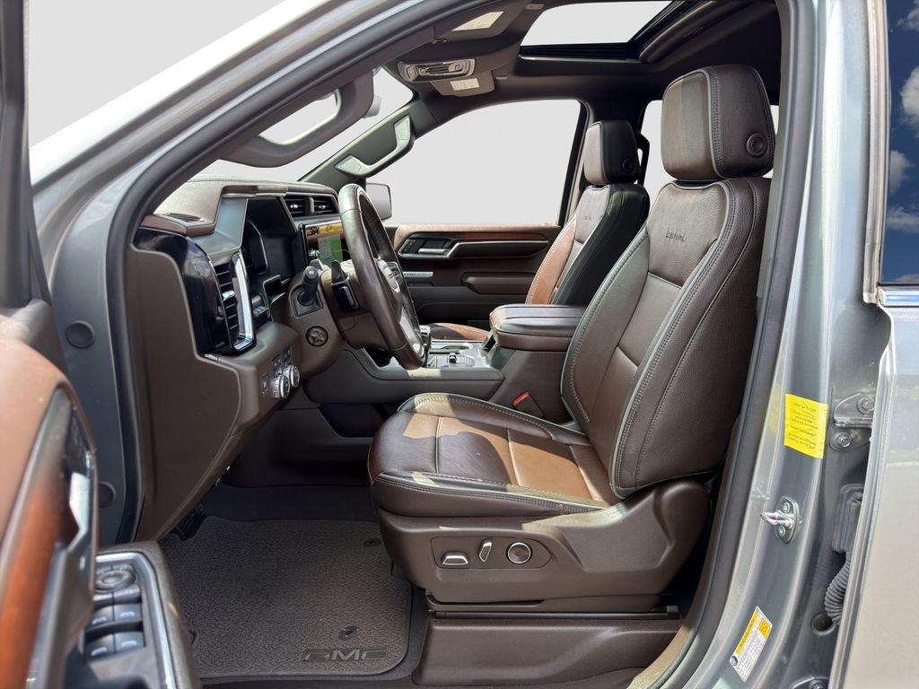Used 2024 Silver GMC Denali image 26