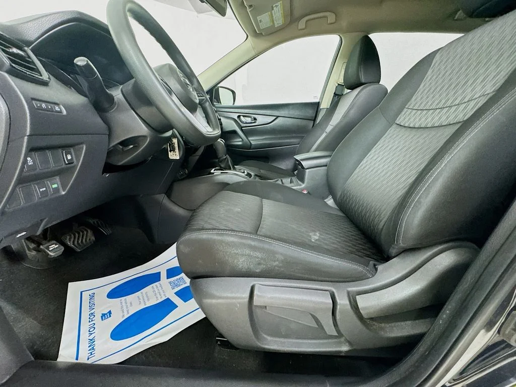 Used 2018 Magnetic Black Nissan S image 25