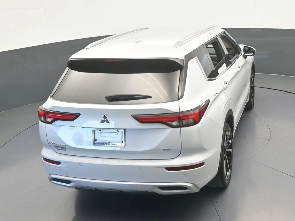 Used 2024 White Mitsubishi SEL image 54