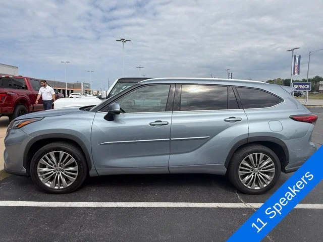 Used 2021 Moon Dust Toyota Platinum image 4