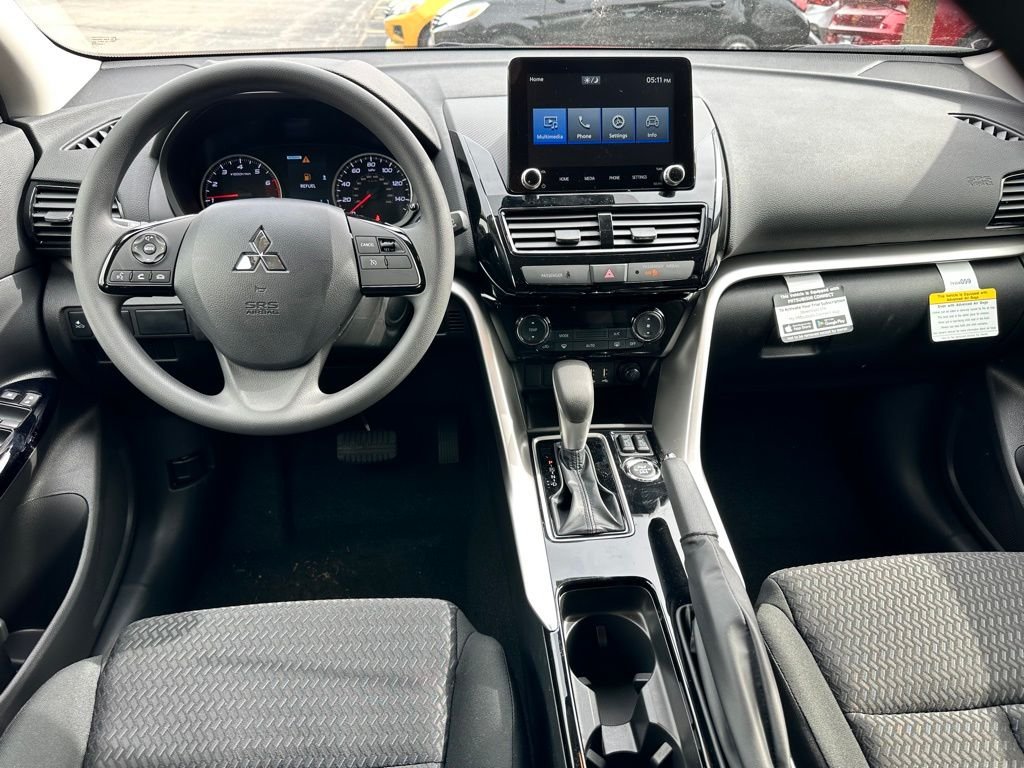 Used 2025 Red Mitsubishi LE image 11