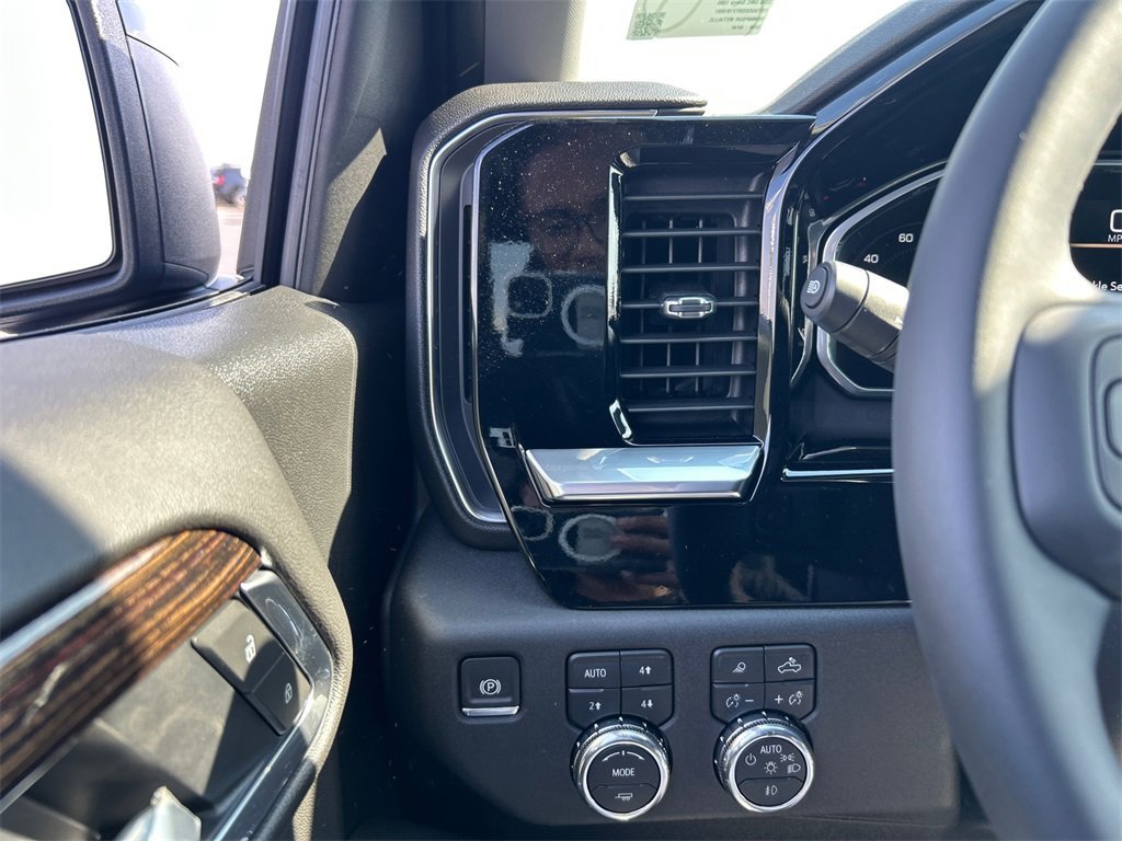 2026 GMC SIERRA - Image 19