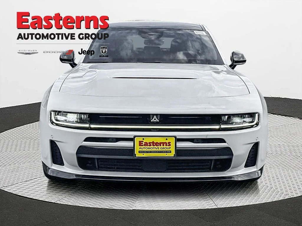 New 2027 White Knuckle Exterior Paint Dodge R/T Plus image 2