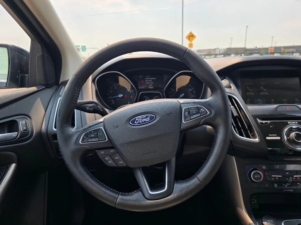 Used 2018 Shadow Black Ford Titanium image 28