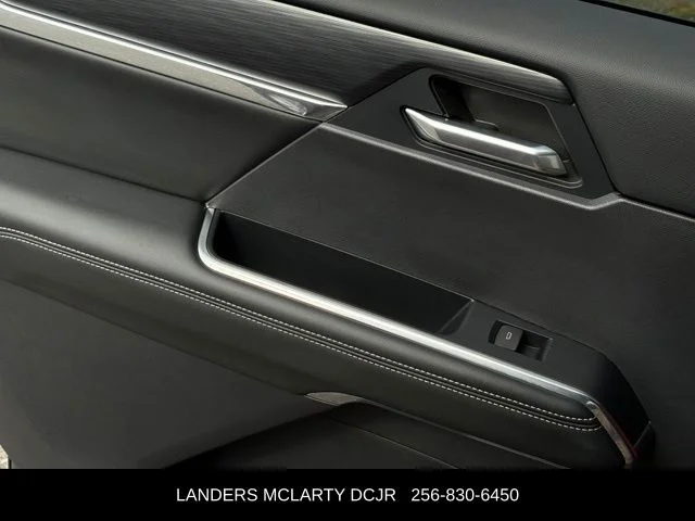 Used 2024 Red GMC Elevation image 17
