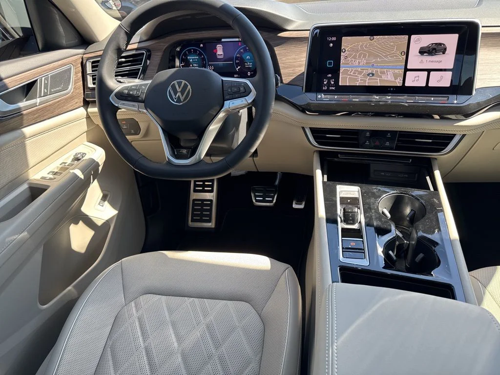 2026 Volkswagen Atlas SEL Premium R-Line - Photo 16
