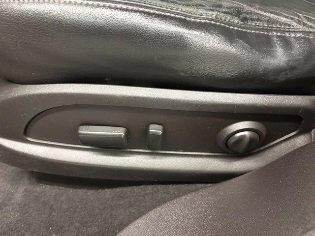 Used 2017 Red GMC Limited image 20