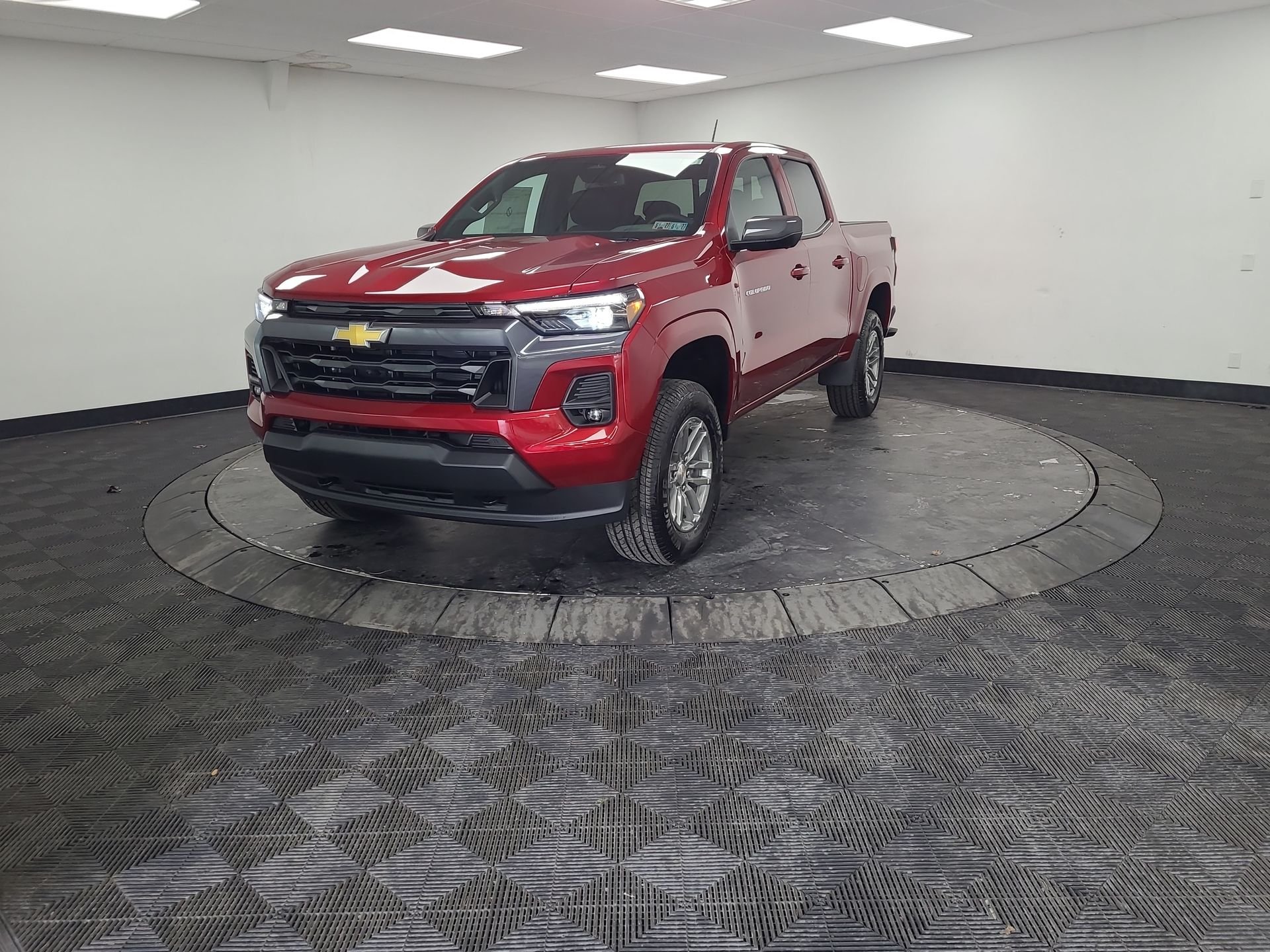 2026 Chevrolet Colorado LT - Photo 10