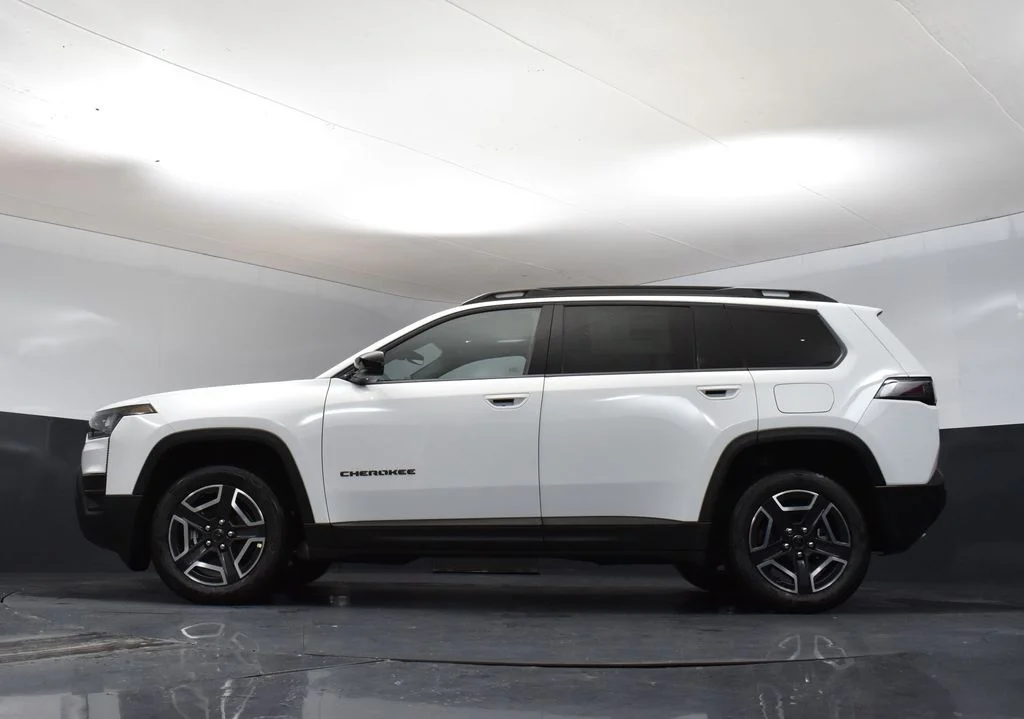 New 2026 Bright White Clearcoat Jeep Limited image 51