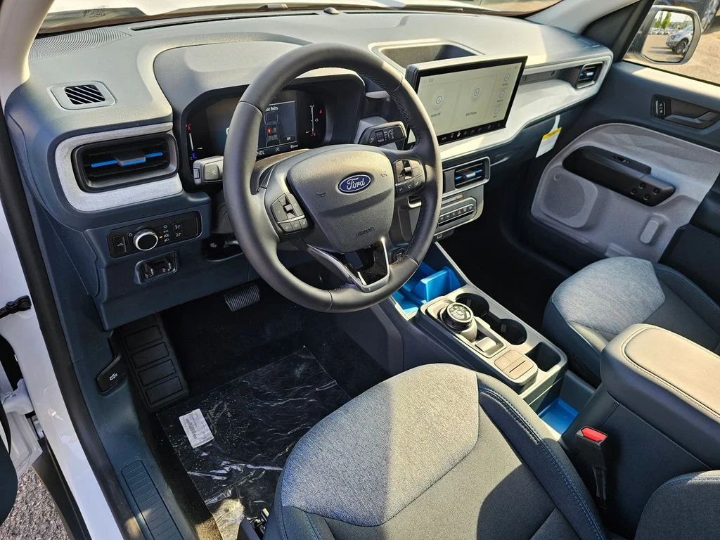 New 2025 Oxford White Ford XLT image 20