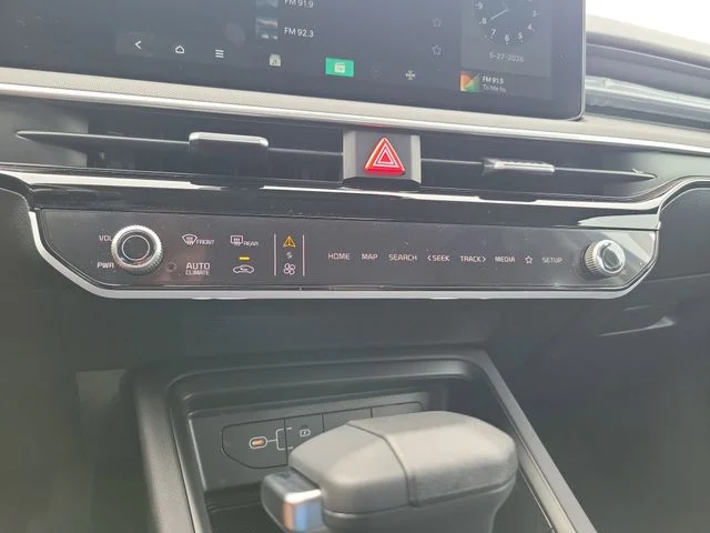 New 2026 Snow White Pearl Kia LXS FWD image 21