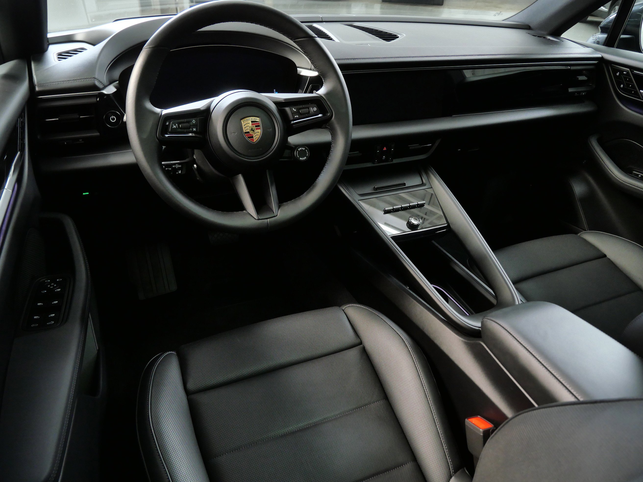 Used 2025 Porsche Macan Base with VIN WP1AA2XA7SL003101 for sale in Minnetonka, Minnesota