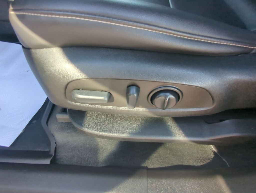 Used 2022 Silver Chevrolet LT Leather image 18