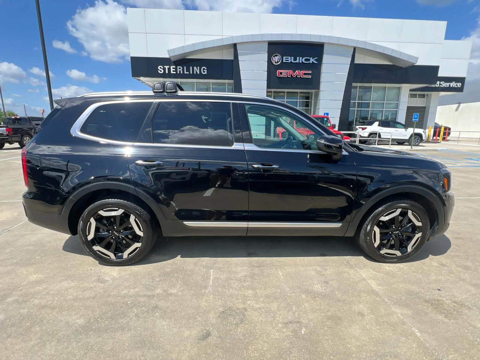 2025 Kia Telluride S AWD's photo