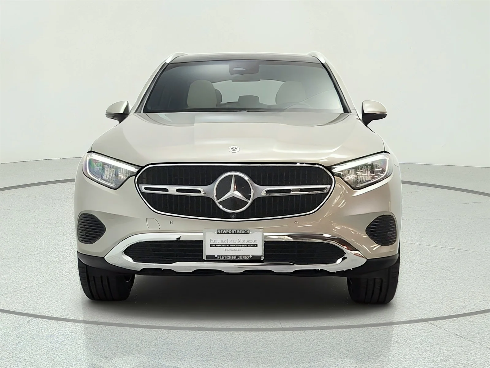 Used 2023 Mojave Silver Metallic Mercedes-Benz GLC 300 SUV image 2