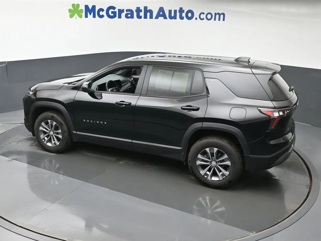 Used 2025 Black Chevrolet LT image 25