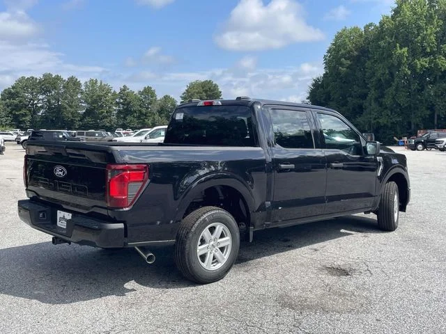 New 2026 Black Ford XLT image 3