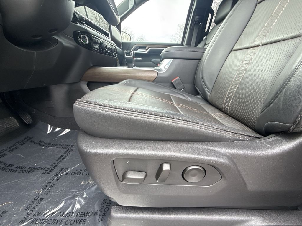 Used 2025 Gray Chevrolet High Country image 12