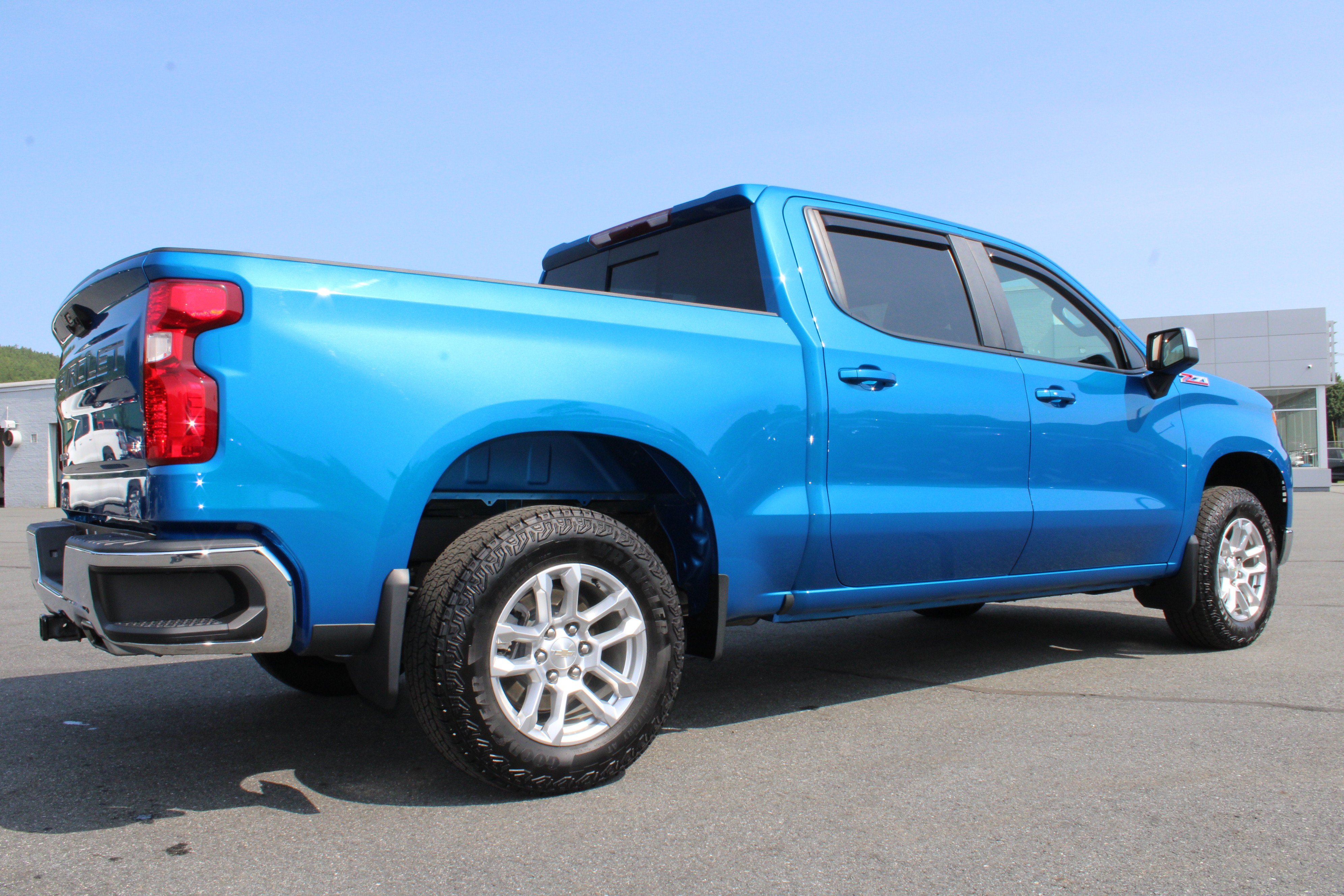 Used 2023 Glacier Blue Metallic Chevrolet LT image 7