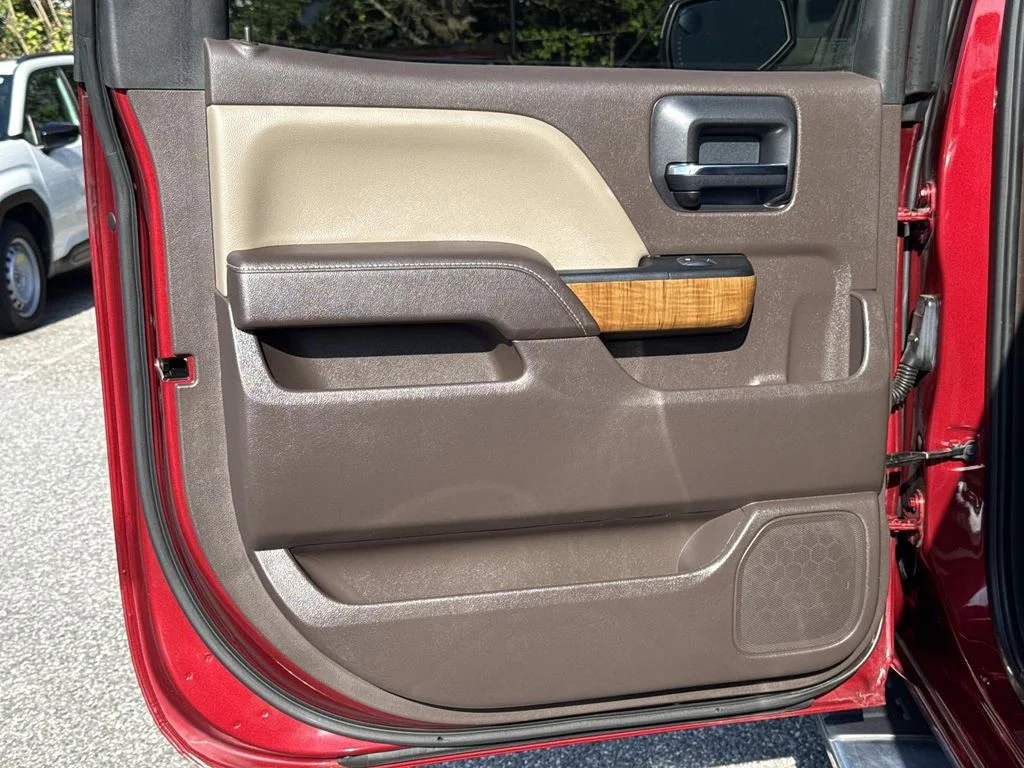 Used 2018 Red GMC SLT image 14