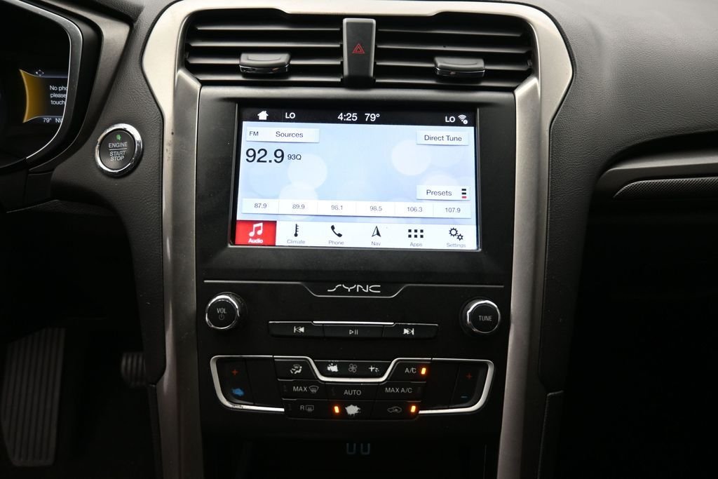 Used 2019 White Ford SE image 27