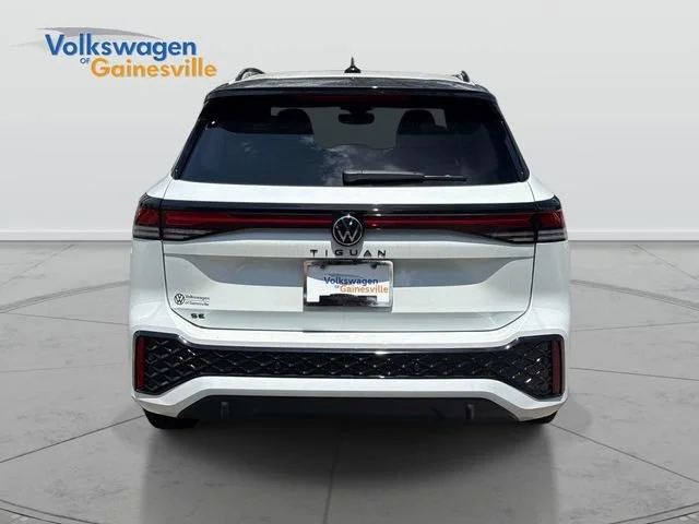 New 2026 Opal White Pearl Volkswagen SE R-Line Black image 5