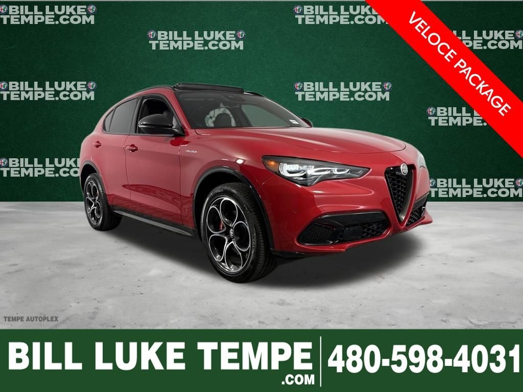 2025 Alfa Romeo Stelvio Stelvio AWD's photo