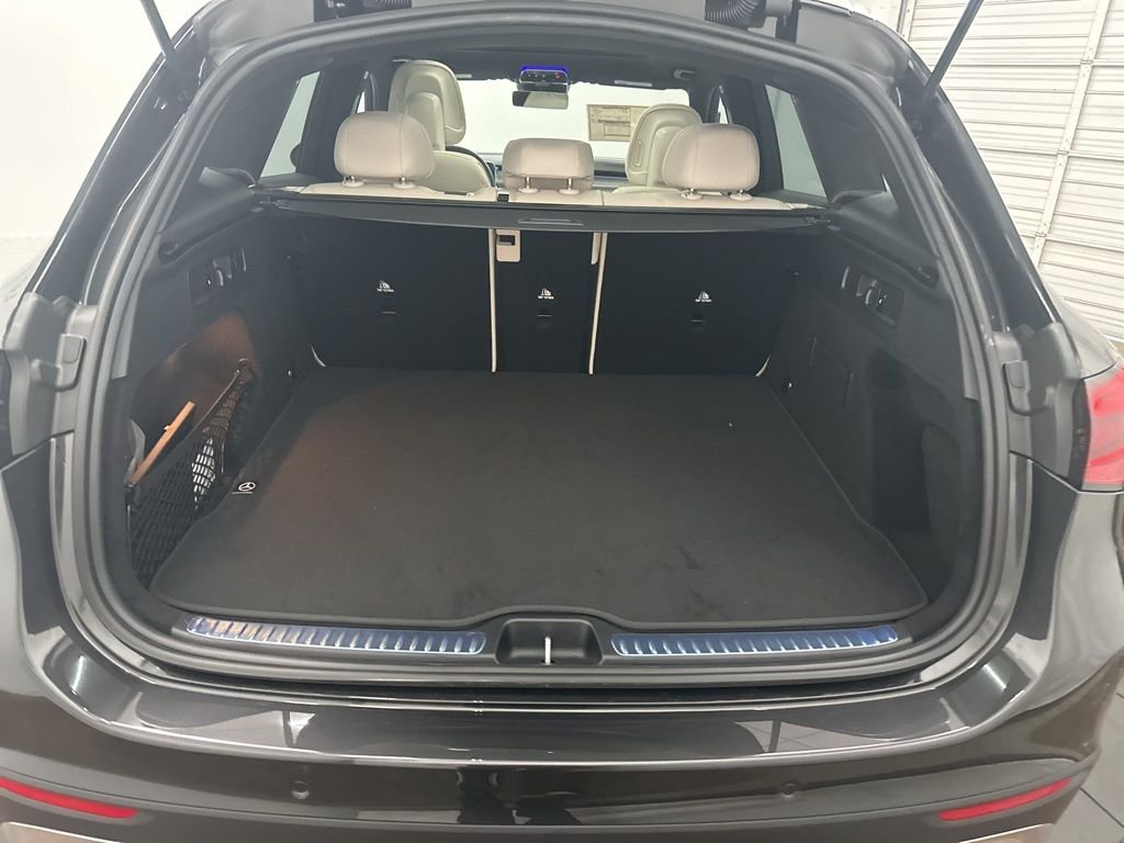 Used 2026 Gray Mercedes-Benz GLC 300 image 25