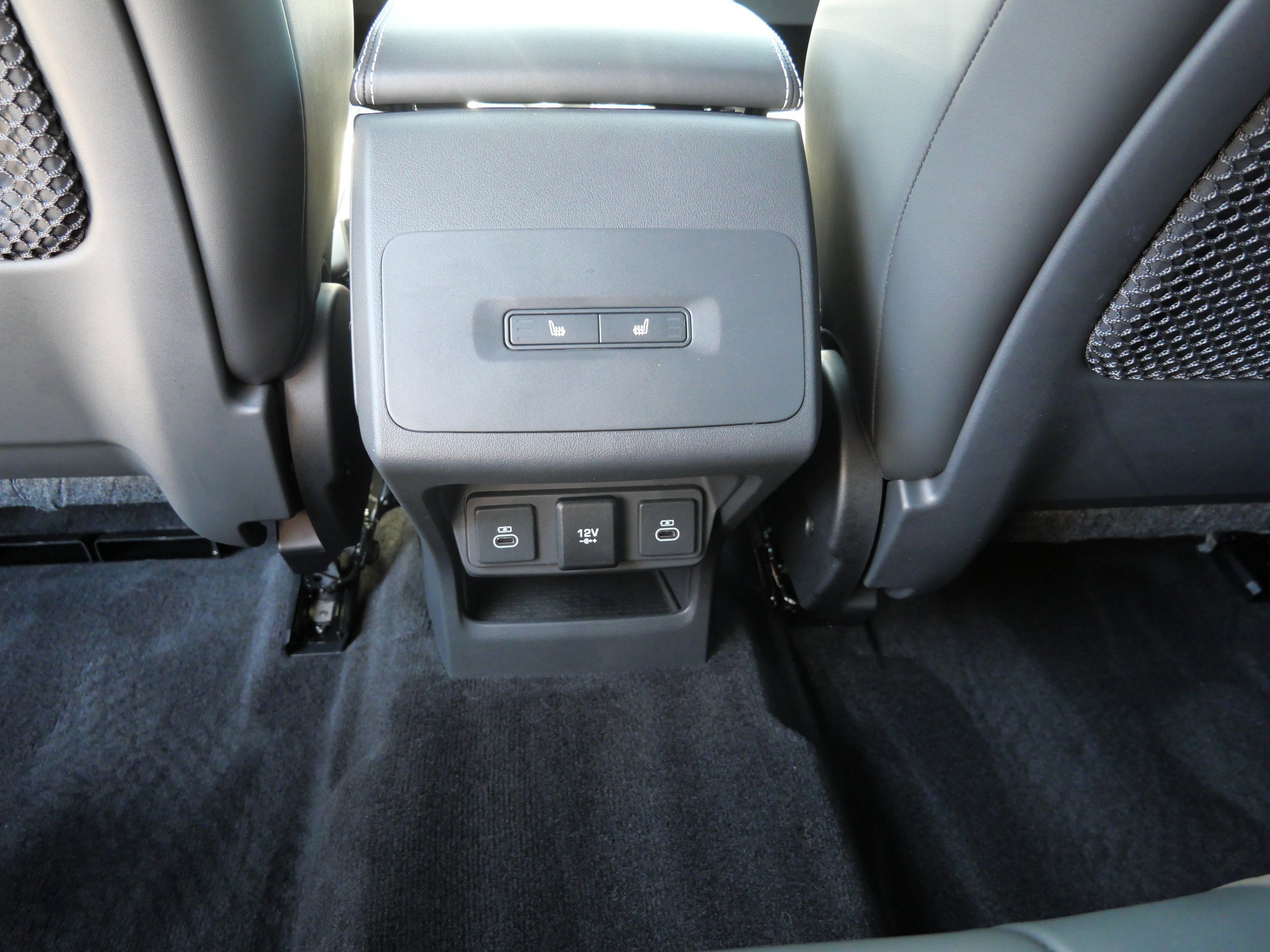 Used 2024 OTSUNI PEARL Jaguar R-Dynamic HSE image 16