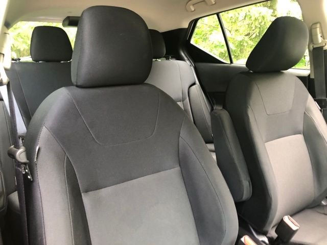 Used 2024 White Nissan S image 14