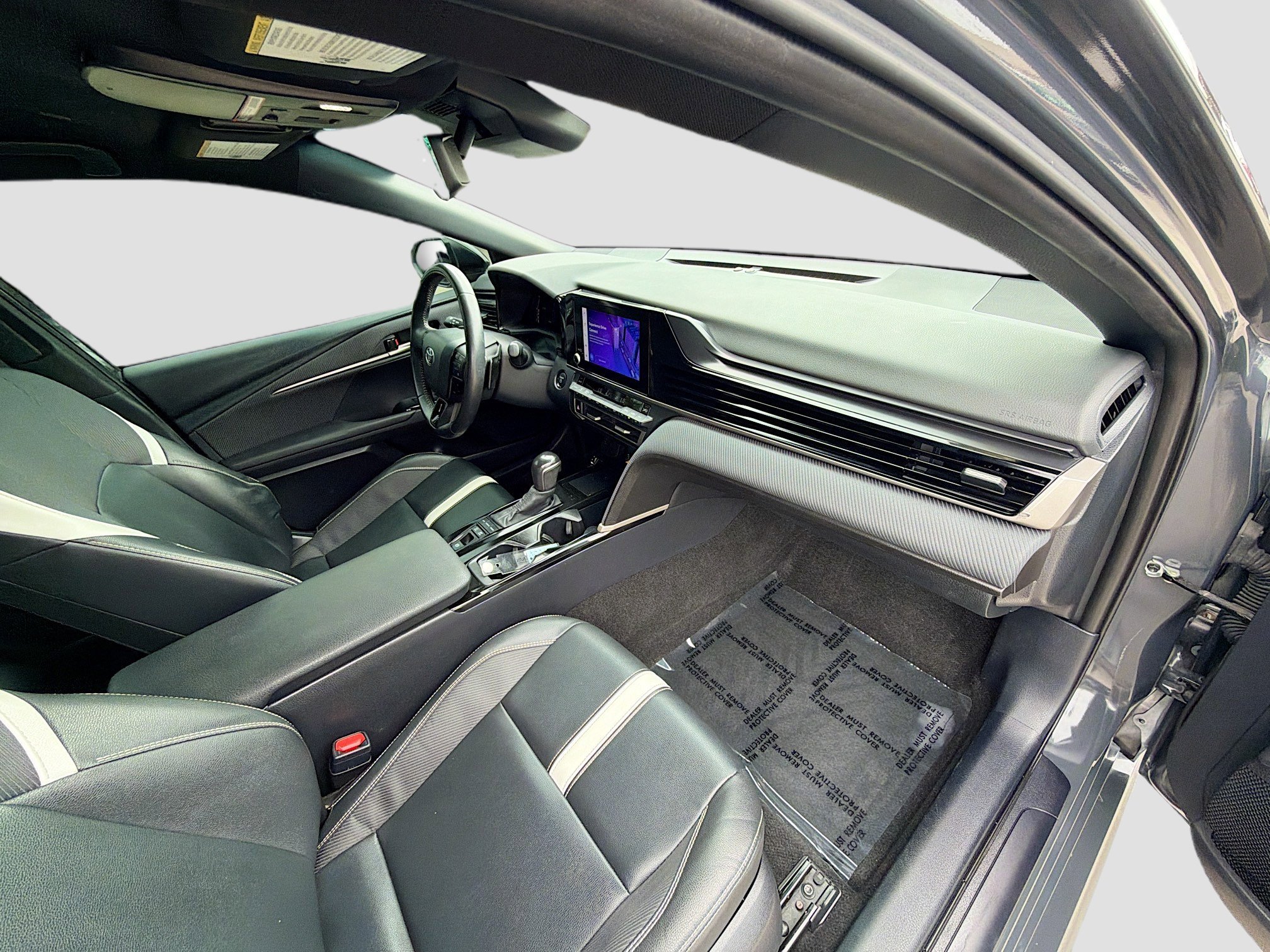 Used 2025 Underground Toyota SE image 32