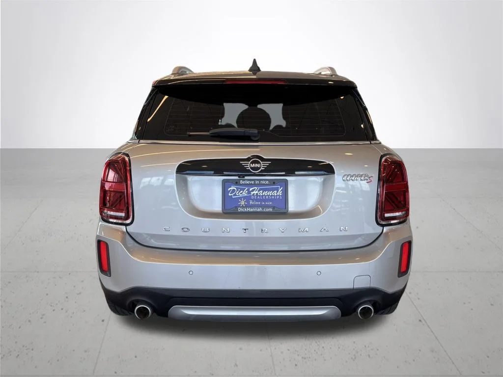Used 2023 Silver MINI Base image 8