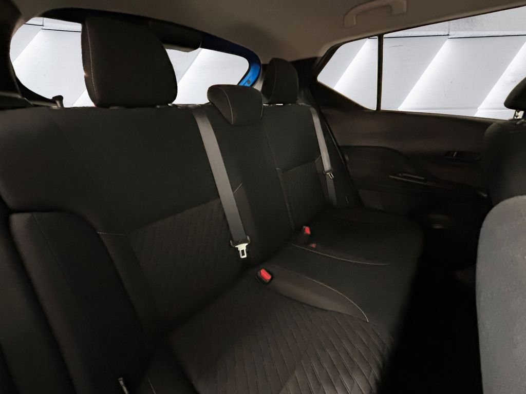 Used 2022 Blue Nissan S image 16