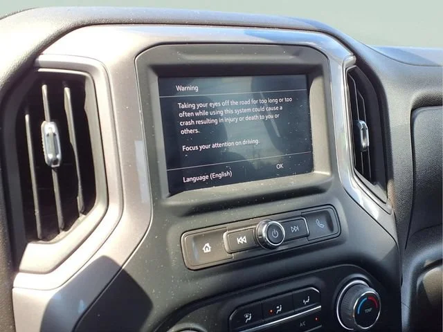 Used 2022 Summit White Chevrolet WT image 8