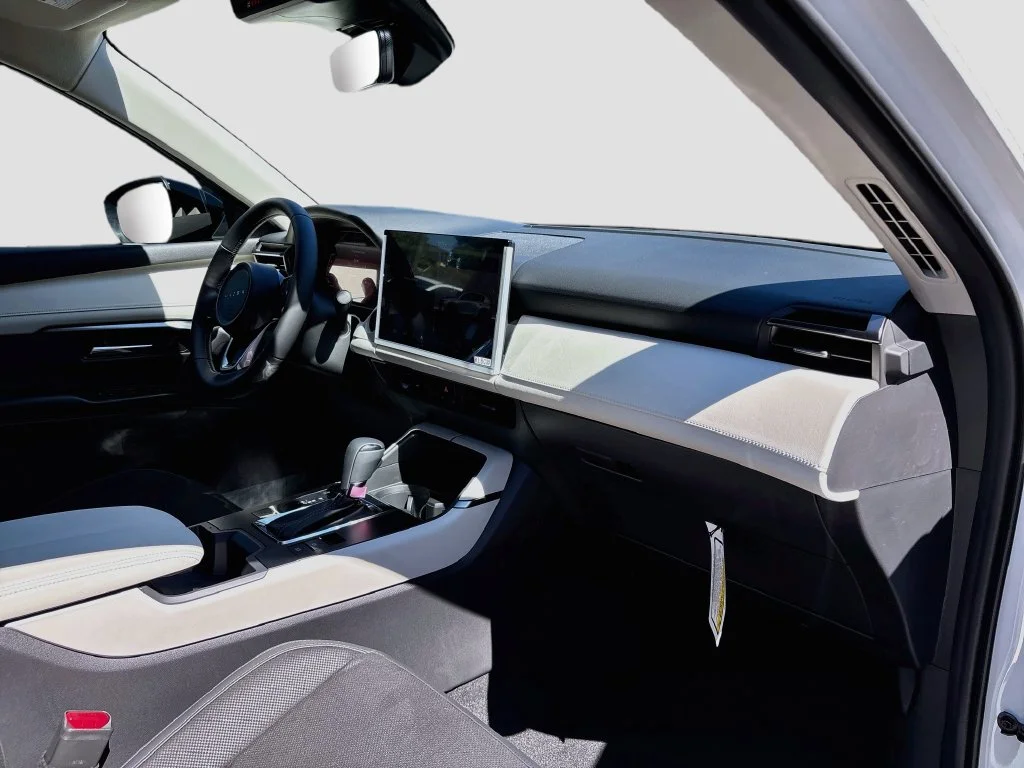 New 2026 Rhodium White Metallic Mazda 2.5 S Preferred AWD image 28