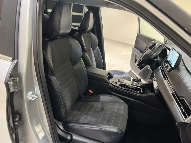 Certified Used 2025 Silver Mitsubishi Trail Edition image 25