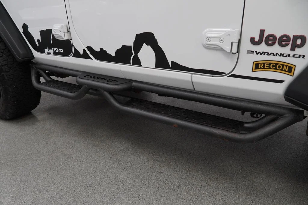 Used 2023 White Jeep Rubicon image 51