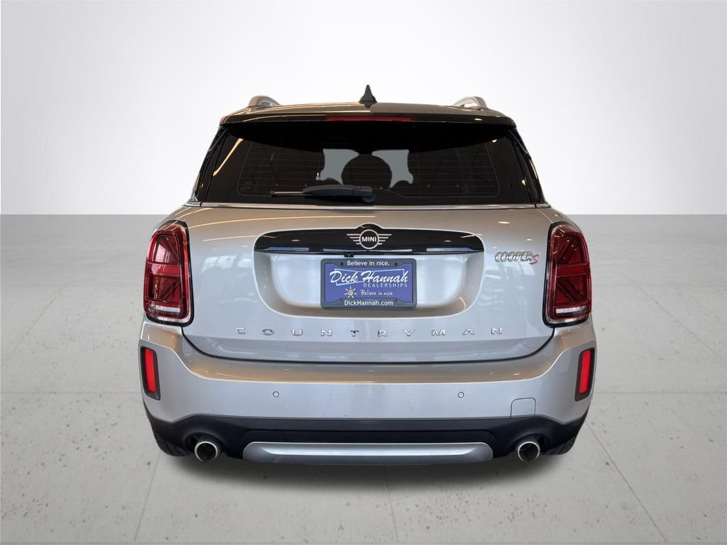 Used 2023 Silver MINI Base image 8