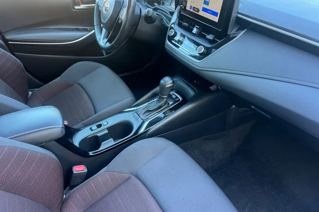 Used 2024 Ice Toyota SE image 17