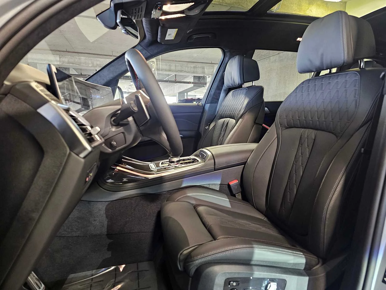 New 2026 Brooklyn Grey Metallic BMW M60i image 33