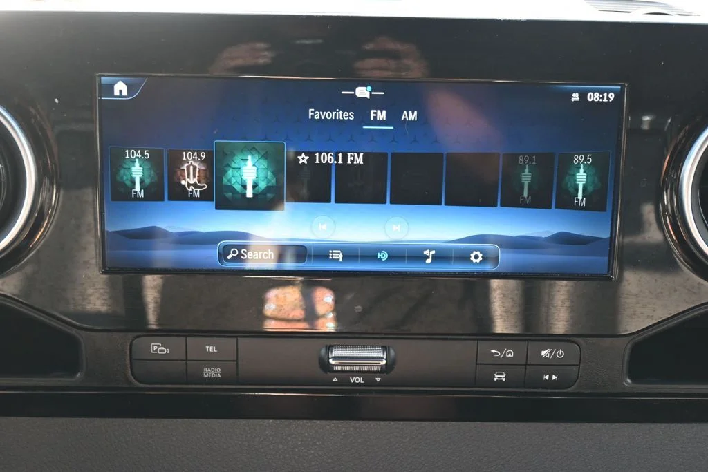 Used 2025 White Mercedes-Benz Cargo 144 WB image 21