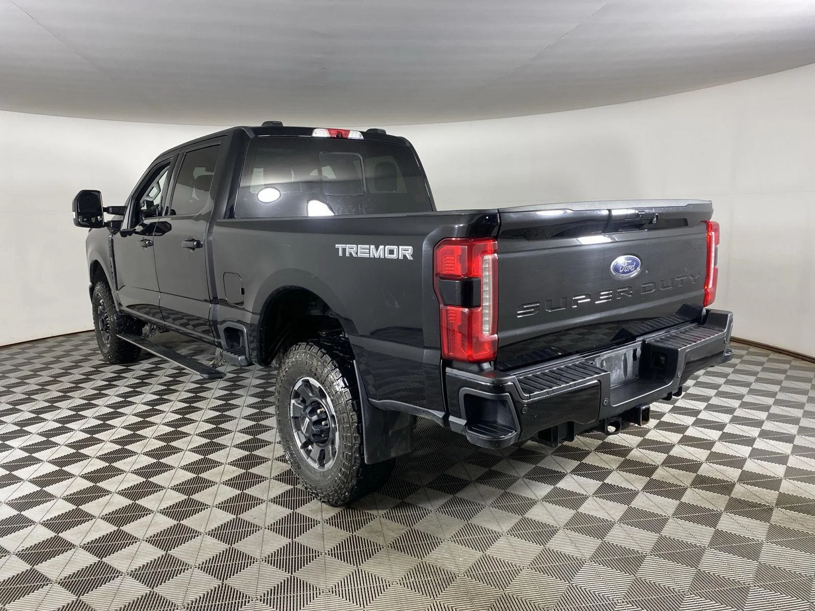 Used 2024 Agate Black Ford LARIAT image 15
