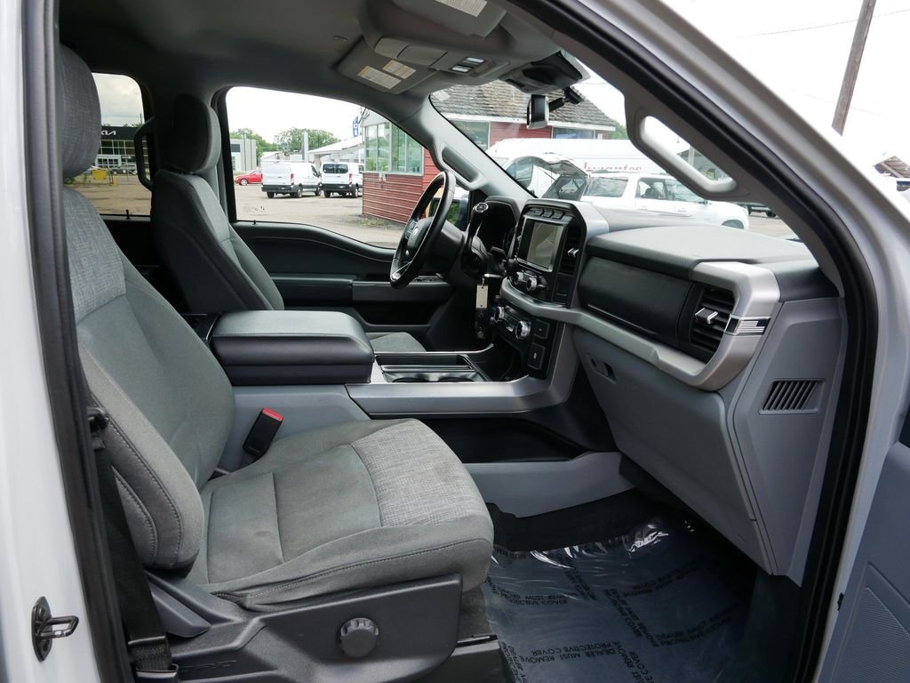 Used 2023 White Ford XLT image 8