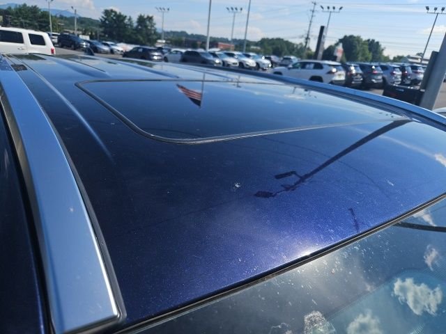 Used 2021 Blue Toyota XLE image 4
